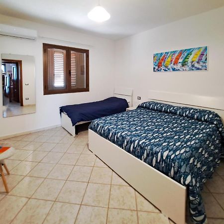 Appartamento Trilocale Vicino Al Centro Di San Teodoro Сан-Теодоро Екстер'єр фото